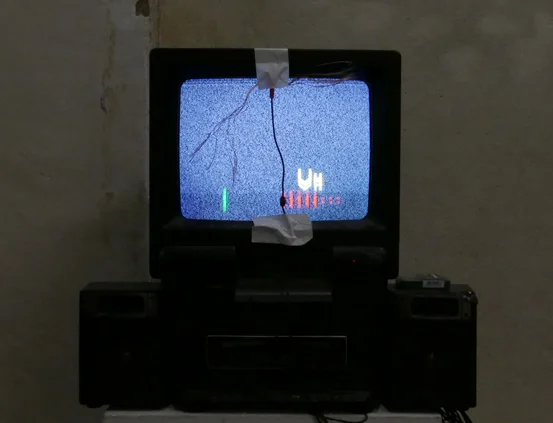 “Good vibrations” staalplaat soundsystem at the tȇte gallery in Berlin .